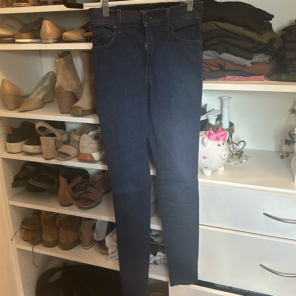 Mott & Bow skinny jeans dark rinse size 26